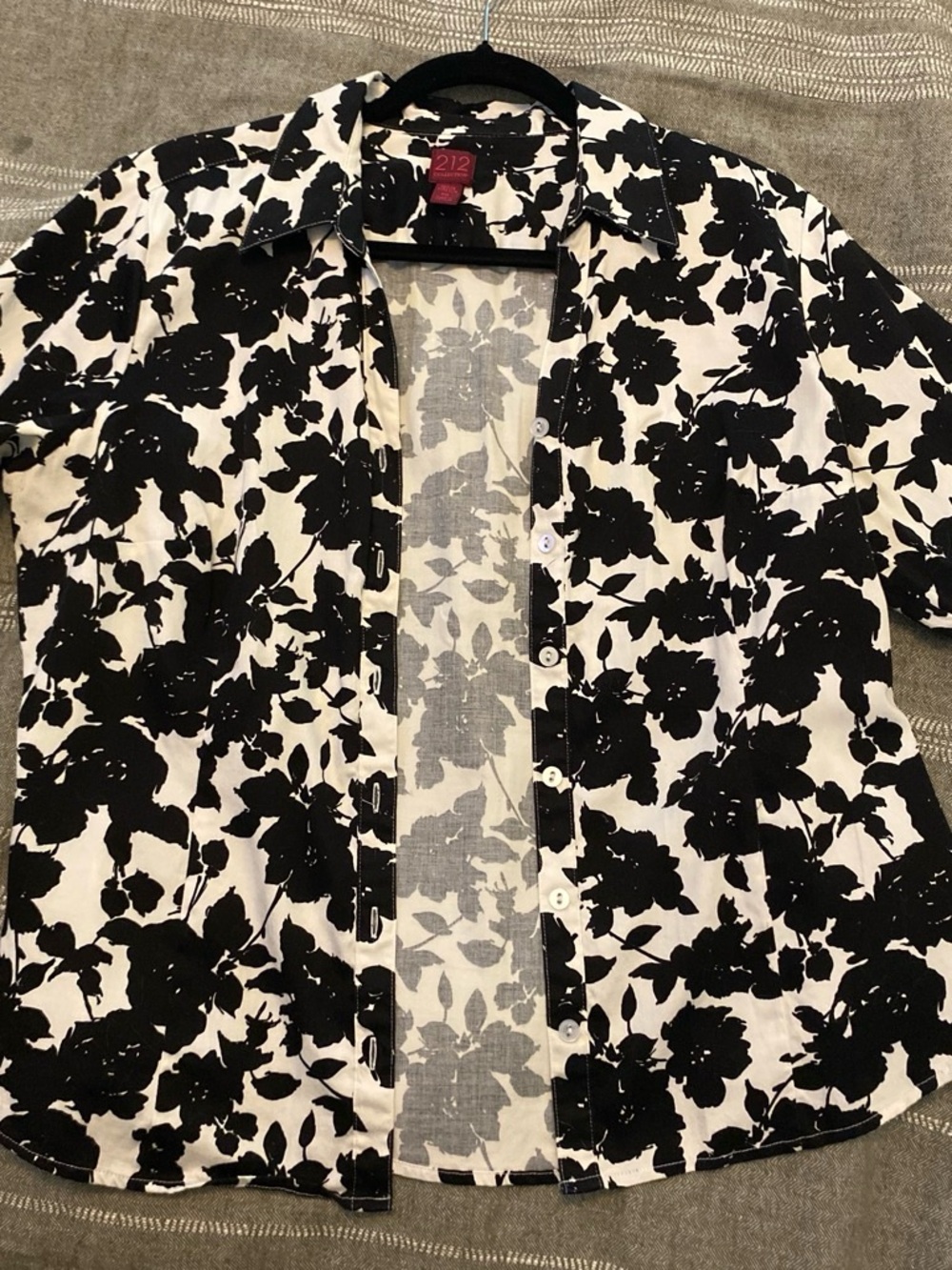 212 Collection Black and White Floral Button-Up Jacket